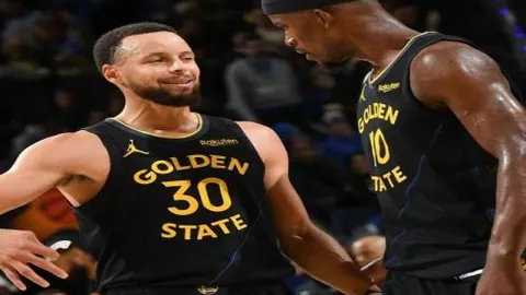 “CBA：贝尔精准长传，胡明轩三分入网！”